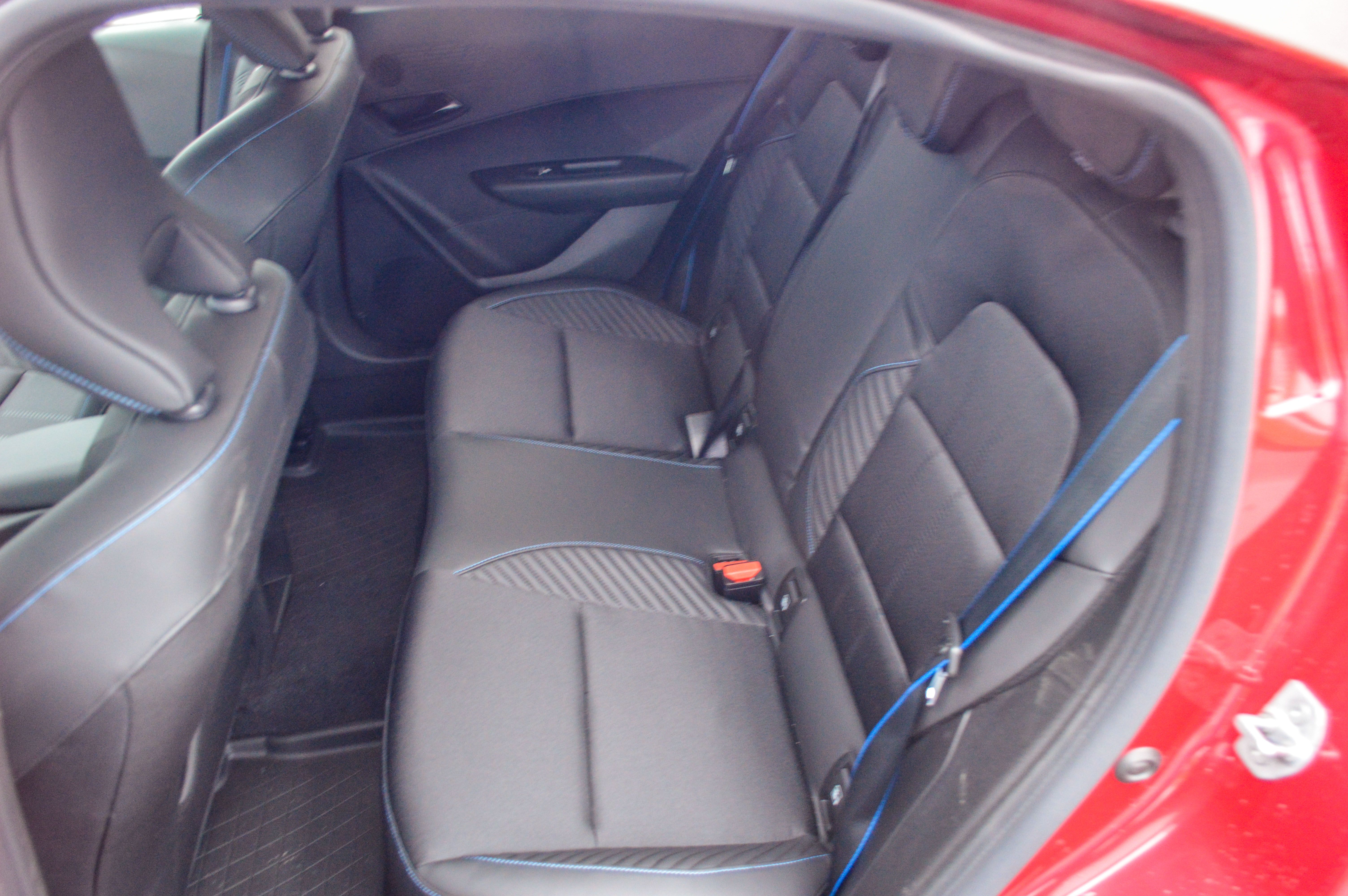 FOTO | Prim contact cu Renault Clio 6: Cât de bună este noua generație a best-sellerului francez - Poza 36