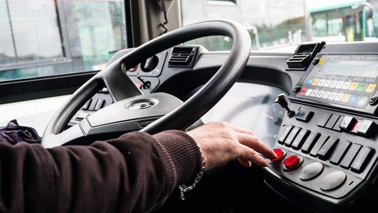 Focuri de arma in Franta asupra unui autocar. Sase turisti cehi au fost raniti