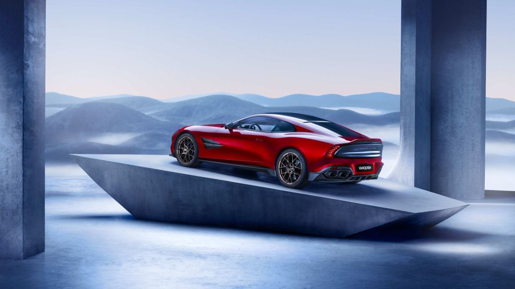 GALERIE FOTO | Aston Martin lansează un nou Vanquish cu motor V12 - Imagine 9