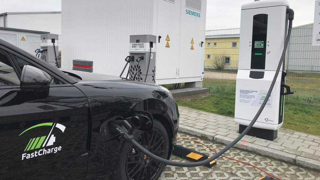Germanii au dezvoltat cel mai rapid sistem de incarcare pentru masinile electrice: 3 minute