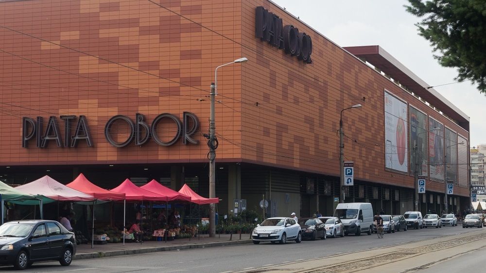 Reclamele la păcănele din Obor, date jos... pentru moment