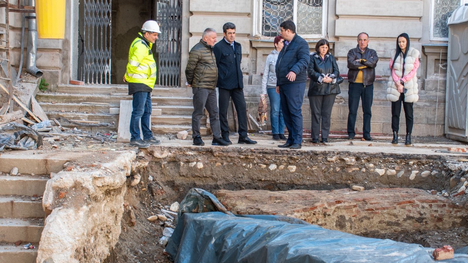 Ruinele unei biserici vechi de secole, găsite chiar sub un muzeu din România. FOTO și VIDEO