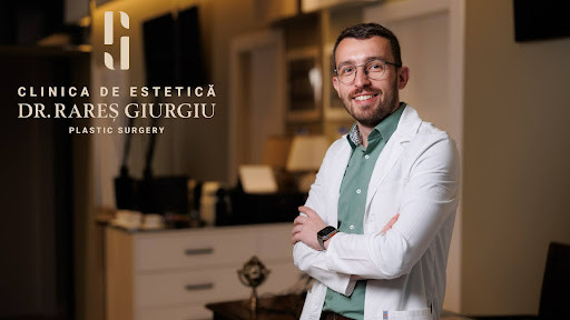 „Nu cred în perfecțiune.” Ce a învățat un chirurg plastician român în clinicile de top din Europa
