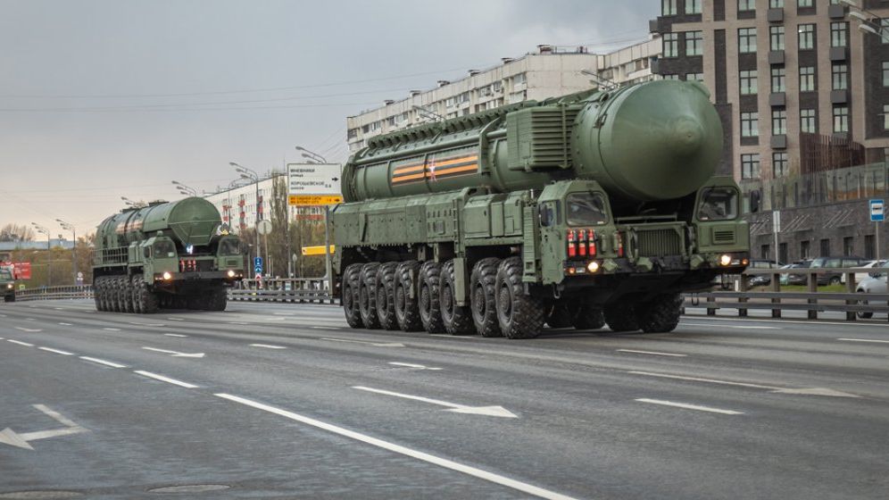 Rusia își suspendă participarea la tratatul de dezarmare nucleară New START