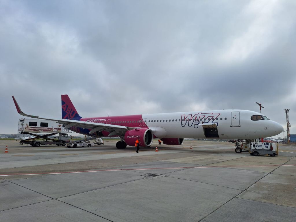 [FOTO] Wizz Air inaugurează baza de la Aeroportul Băneasa: Țintim un alt tip de clienți - Imagine 7