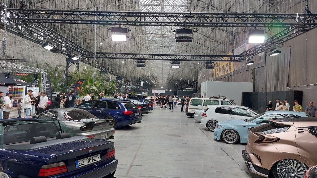 [GALERIE FOTO] Ce poți vedea la DropDown 4, salonul de mașini modificate și retro - Imagine 18