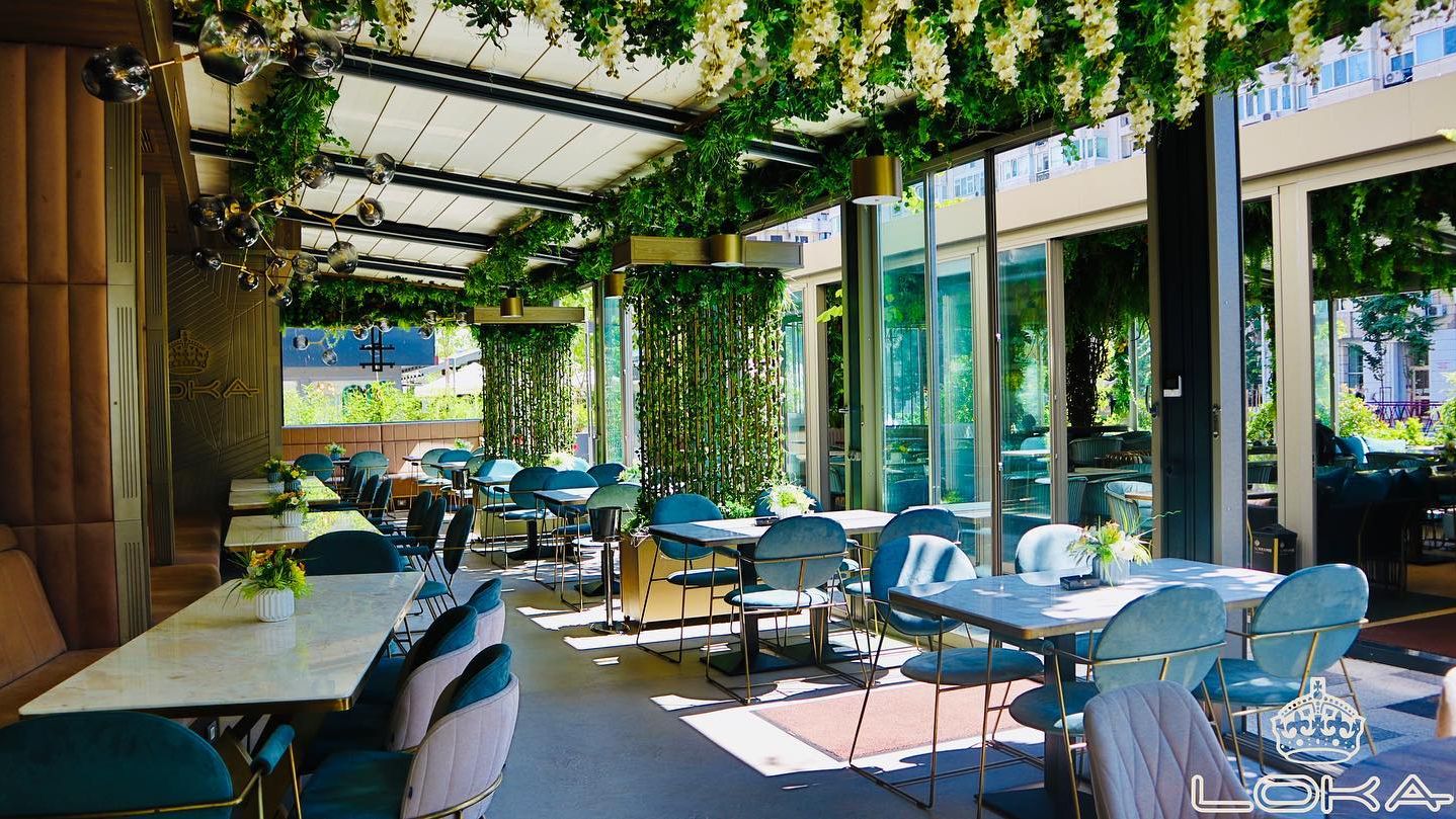 Loka Lounge: Sub Semnătura Distinctivă a lui Costin Rusu, Destinația de Top a Celebrităților din București