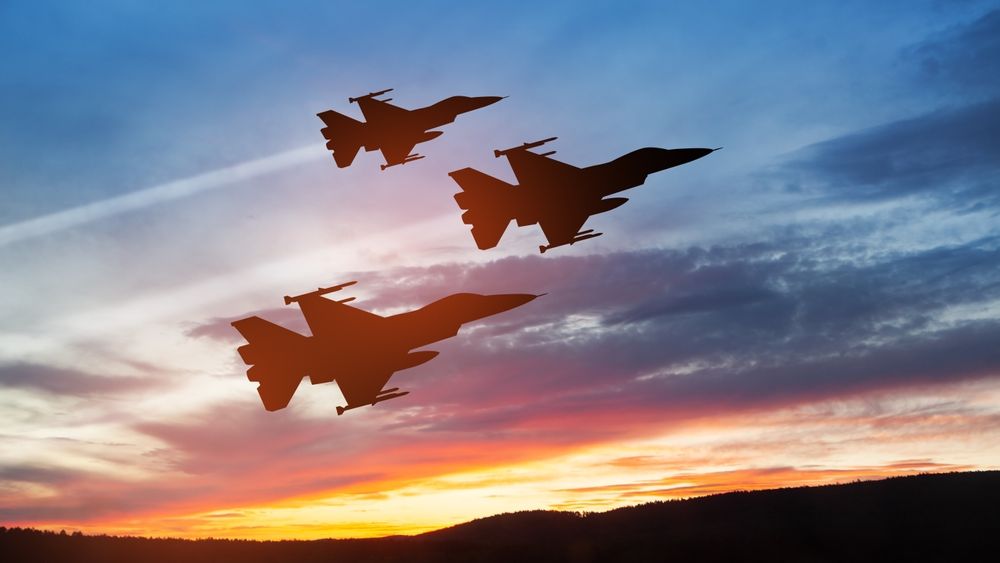 Avioane militare deasupra Bucureștiului timp de trei zile, de Zilele Aviației