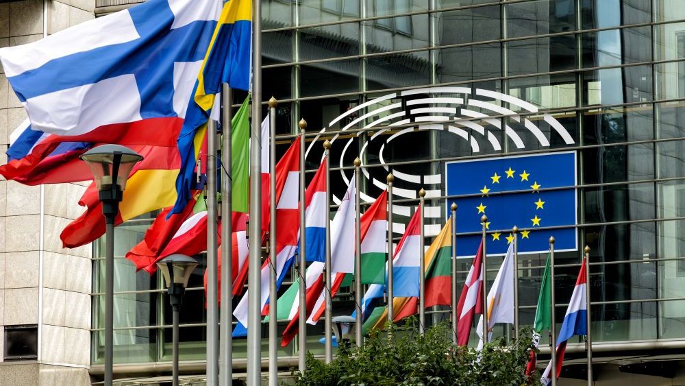 UE reacționează la atacul SUA: Spania vrea să fie mediator al conflictului