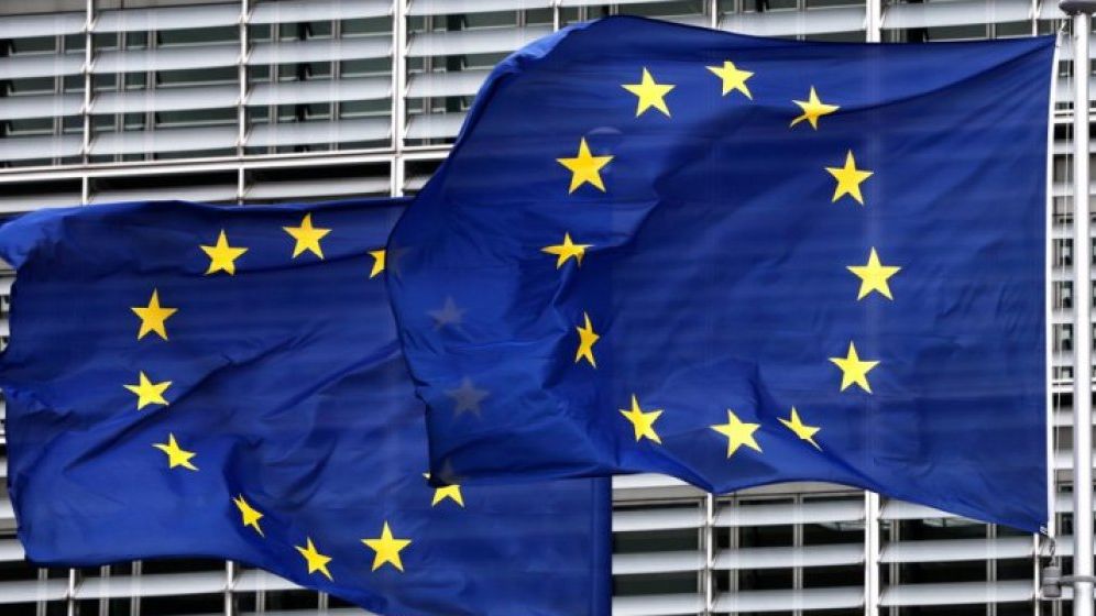 In timp ce PSD vrea sa conteste raportul MCV, CCR declara ca recomandarile sunt obligatorii pentru Romania