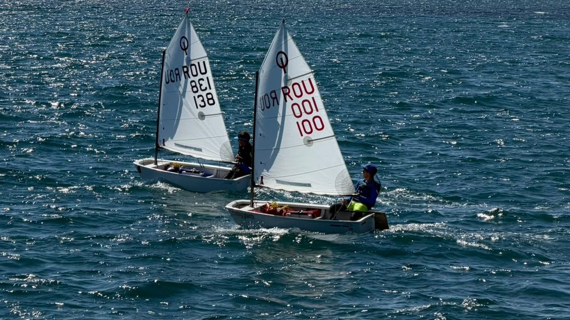 Șase zile de curse cu vele pe Marea Neagră. Campionatul Național de Dinghy revine în Portul Tomis