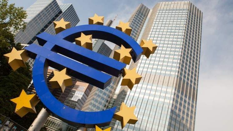 Ce ne califica sa aspiram la statutul de membru al zonei euro si al nucleului dur al Europei? Mai nimic!