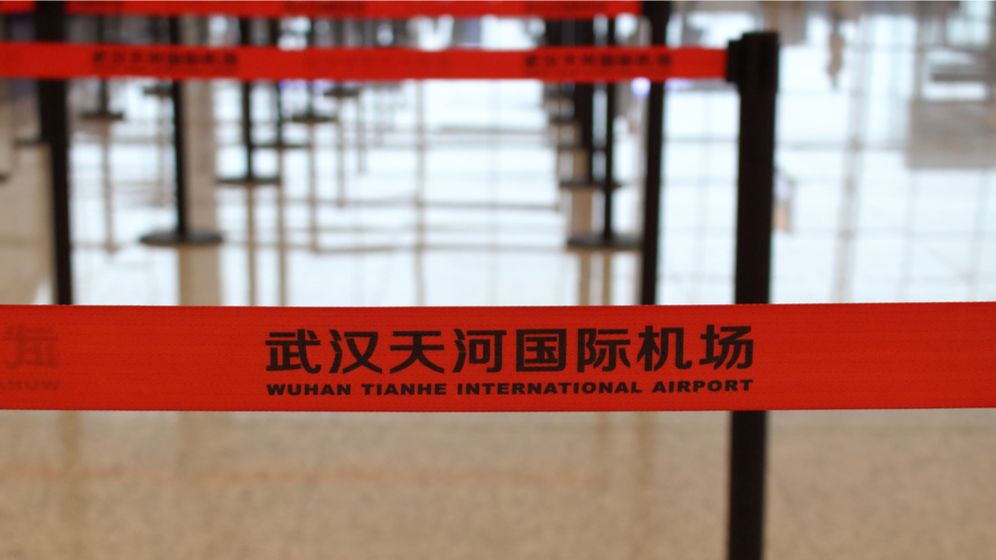 Pe aeroportul din Wuhan a ajuns primul zbor internațional