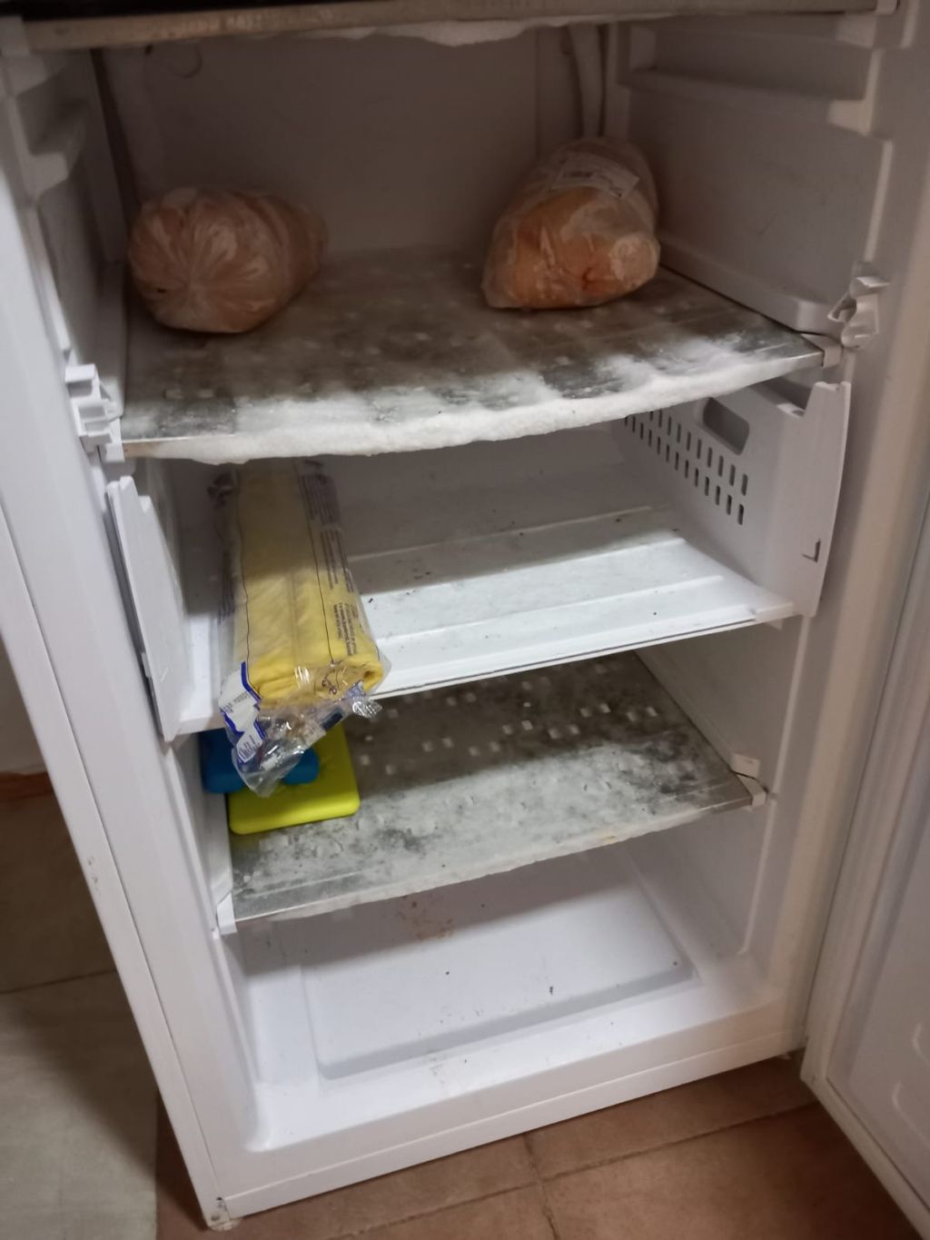 FOTO: Ce alte abateri grave a mai găsit ANPC la azilele de bătrâni din țară - Imagine 2