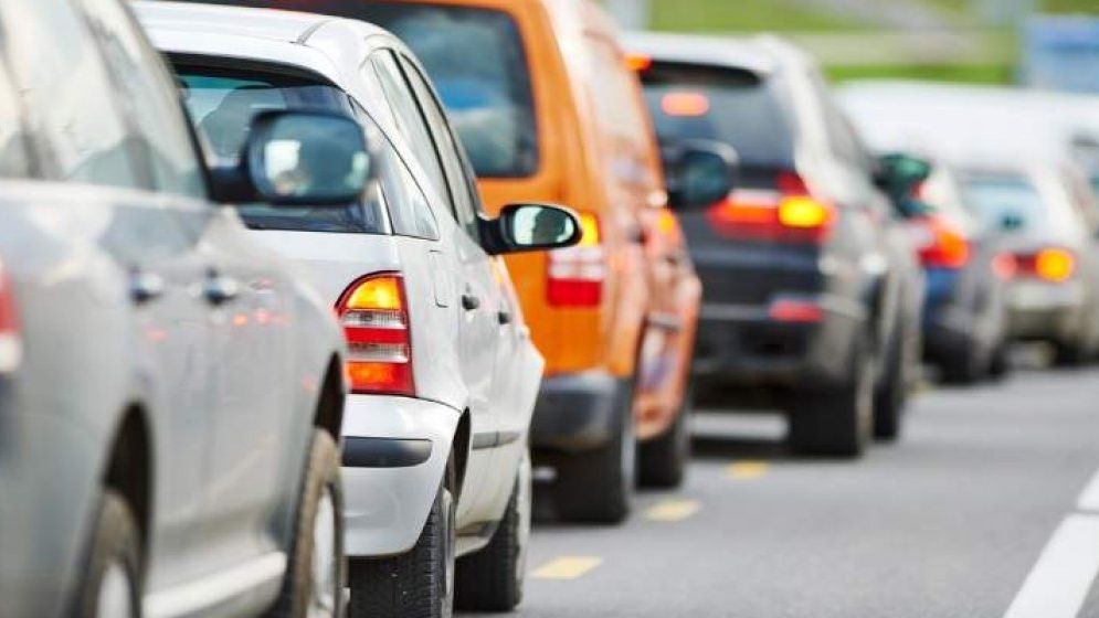 Trafic restricționat în aproape toată țara din cauza caniculei. Cine nu are voie să circule între orele 12:00 și 20:00