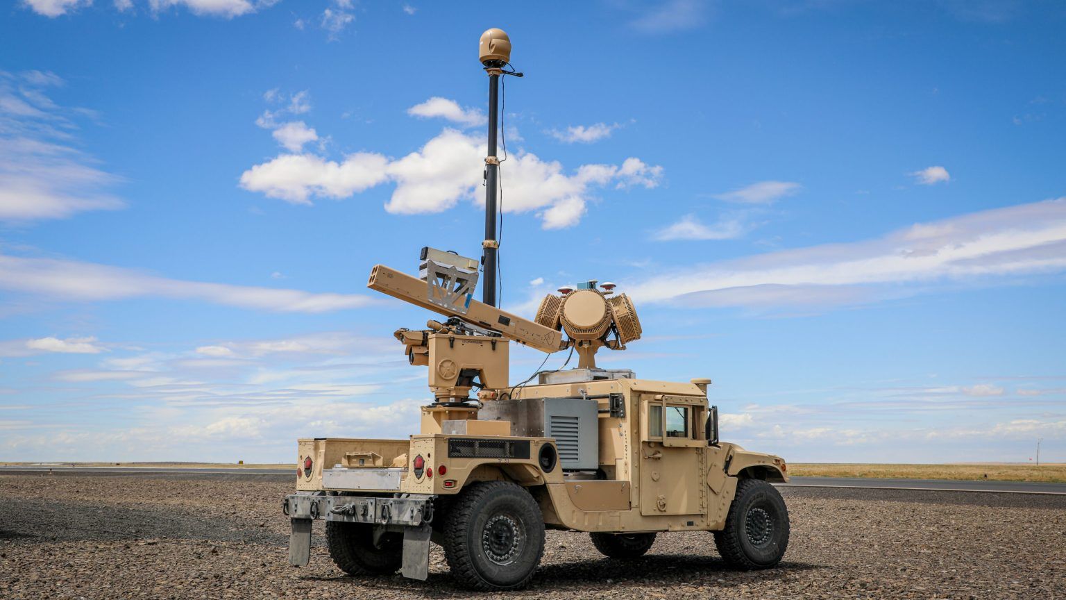 Sistemele americane anti-dronă și anti-rachetă vor fi dotate cu AI românesc. OVES, parteneriat cu MSI Defense