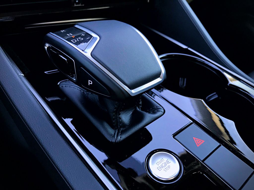 Volkswagen Touareg - Imagine 4