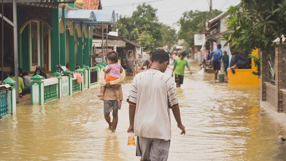 Schimbările climatice ar putea provoca până la 14,5 mil. decese în lume. Indundațiile vor reprezenta cel mai mare risc