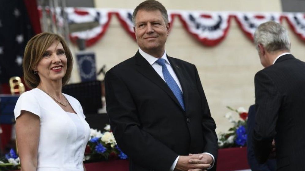 Iohannis: Pendulam intre ceva ars si o prajitura foarte buna. Aceasta e evolutia Romaniei in ultimul secol