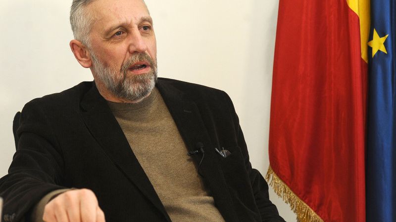 Sub pretextul referendumului pentru familie, Marian Munteanu vrea "independenta" fata de UE