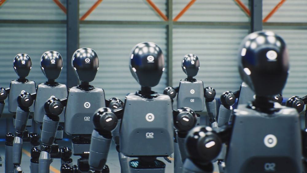 Aleksandar Vuciuc promite o premieră în Europa: roboți umanoizi fabricați în Serbia