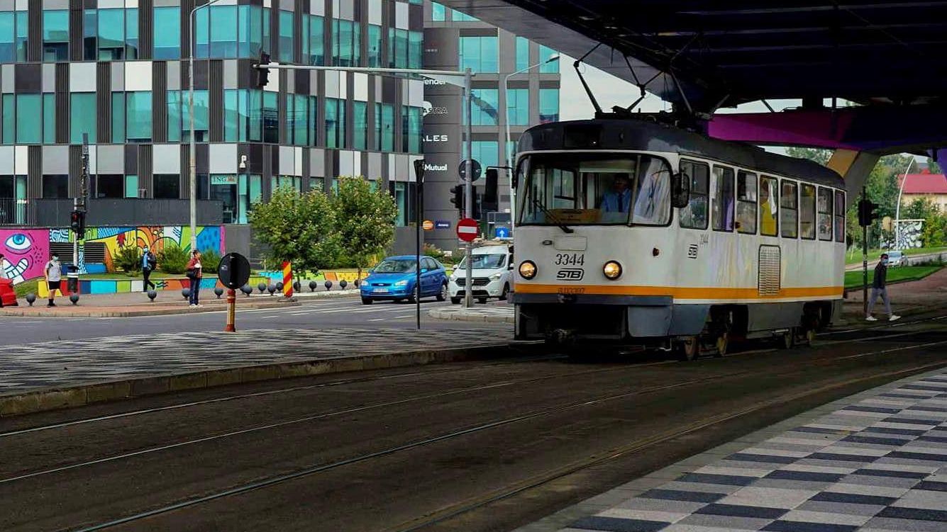 Care este situația aerului condiționat în transportul în comun din București în perioada caniculei. Răspunsul oficial al STB