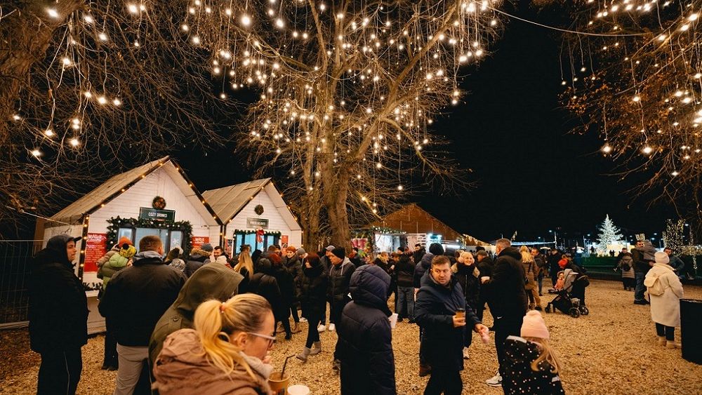 GALERIE FOTO | Mergi la târgul de Crăciun și știi de dinainte cine va cânta: Winter Dream Florești are propria aplicație pentru locuitorii comunei din județul Cluj