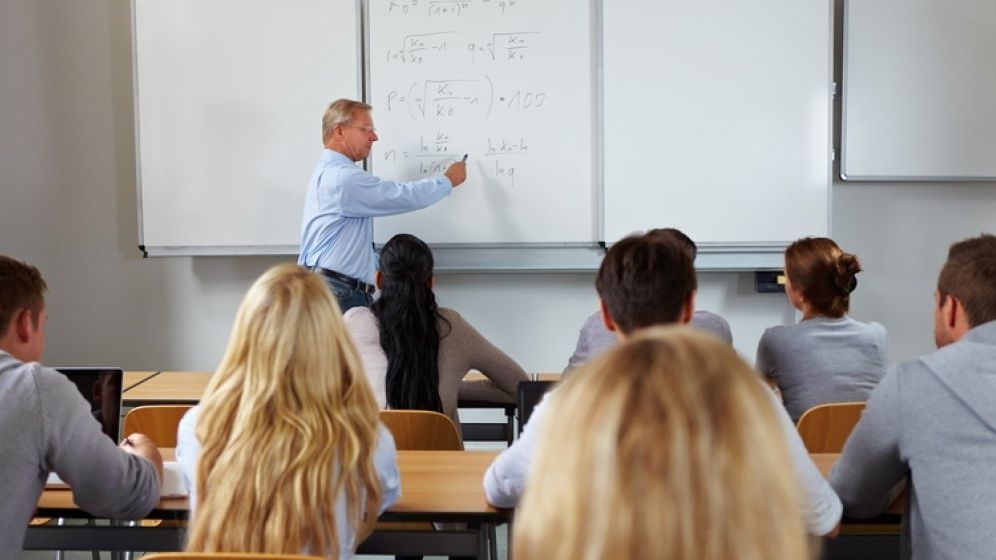 BAC 2018 toamna. Absolventii dau probele la matematica si istorie