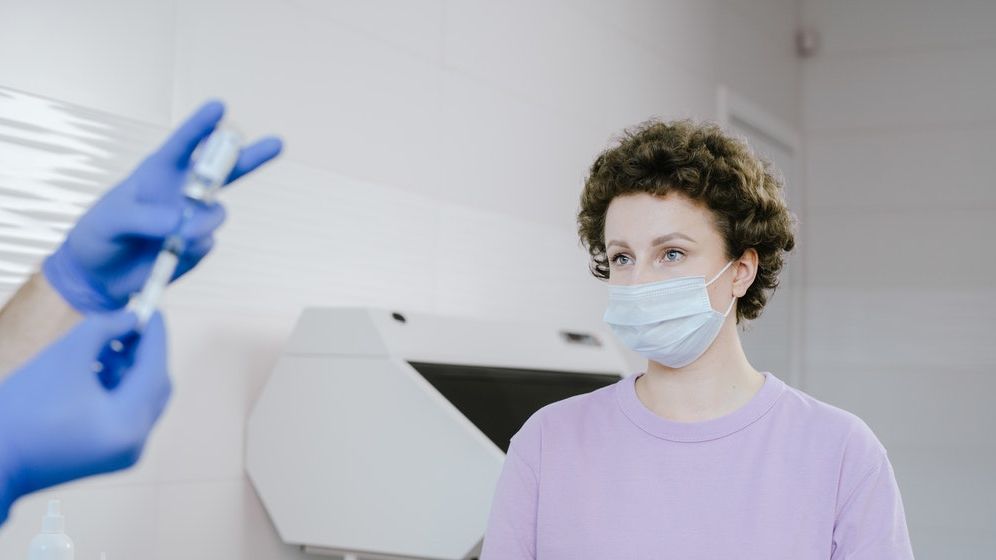 Vaccinare 10 octombrie: Doar 17.000 de români s-au vaccinat abia cu prima doză în ultimele 24 de ore