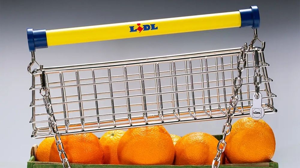 FOTO: Lidl lansează o geantă în formă de cărucior de cumpărături. Clienții o pot obține gratuit