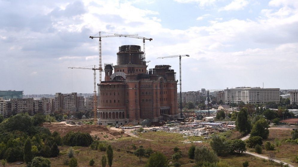 Primaria Sectorului 5 mai pompeaza 4 milioane in Catedrala Mantuirii Neamului