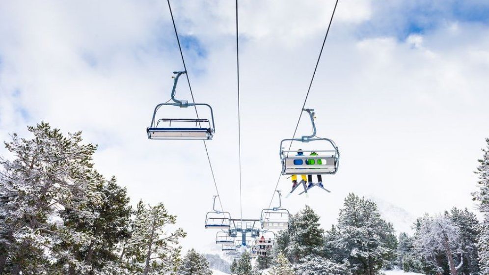 Telescaunul şi Gondola din Sinaia, oprite din cauza vremii nefavorabile