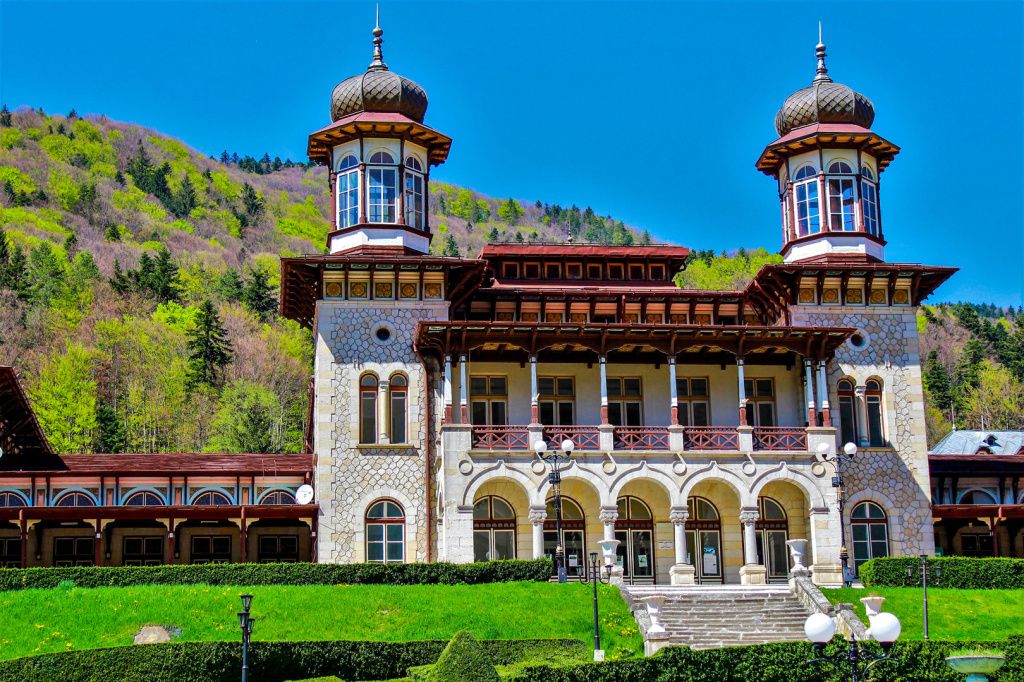 Primul cazinou din România, scos la vânzare pentru 1,45 milioane de euro - Imagine 9