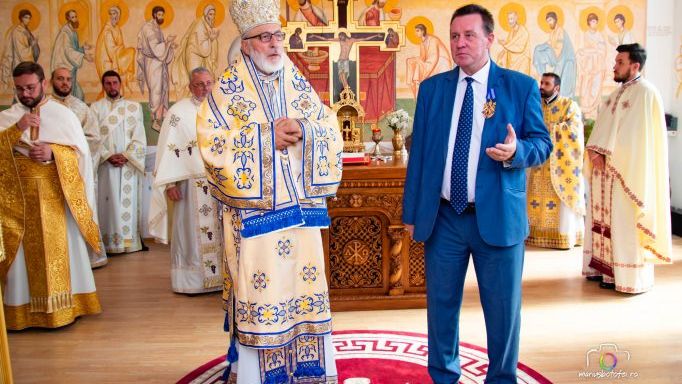 Evul Mediu: Universitatea din Pitesti a inaugurat un paraclis ortodox