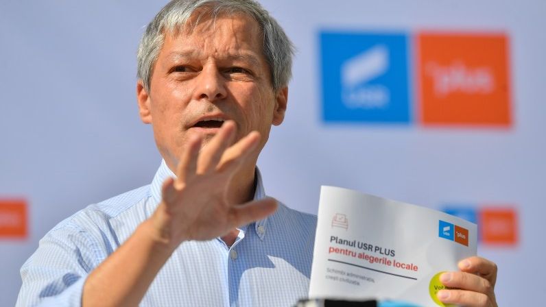 Dacian Cioloș: Candidații la parlamentare nu sunt puși cu mâna de președintele unui partid