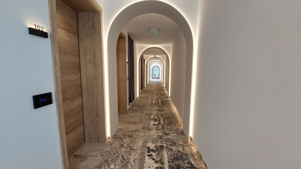 Cum arată cel mai nou hotel din România, construit pe proprietatea unui fost mare boier - Imagine 37