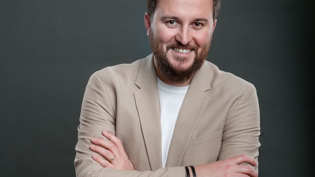 Cum vinzi mai mult într-o perioadă în care unii clienți se uită mai atent la bani și reduc cumpărăturile din impuls