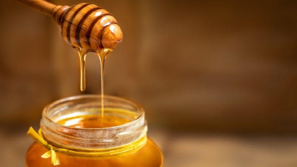 O nouă normă UE spune că borcanele de miere vândute în blocul comunitar trebuie etichetate cu țara de origine