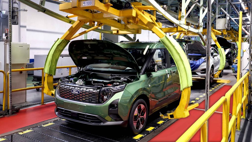 Statistică: Scădere de peste 10% a producției auto în România după primele șase luni din 2026. Care sunt problemele