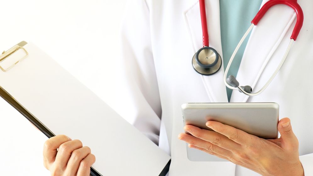 RAPORT: 88% dintre tinerii medici din România vor digitalizarea sistemului medical