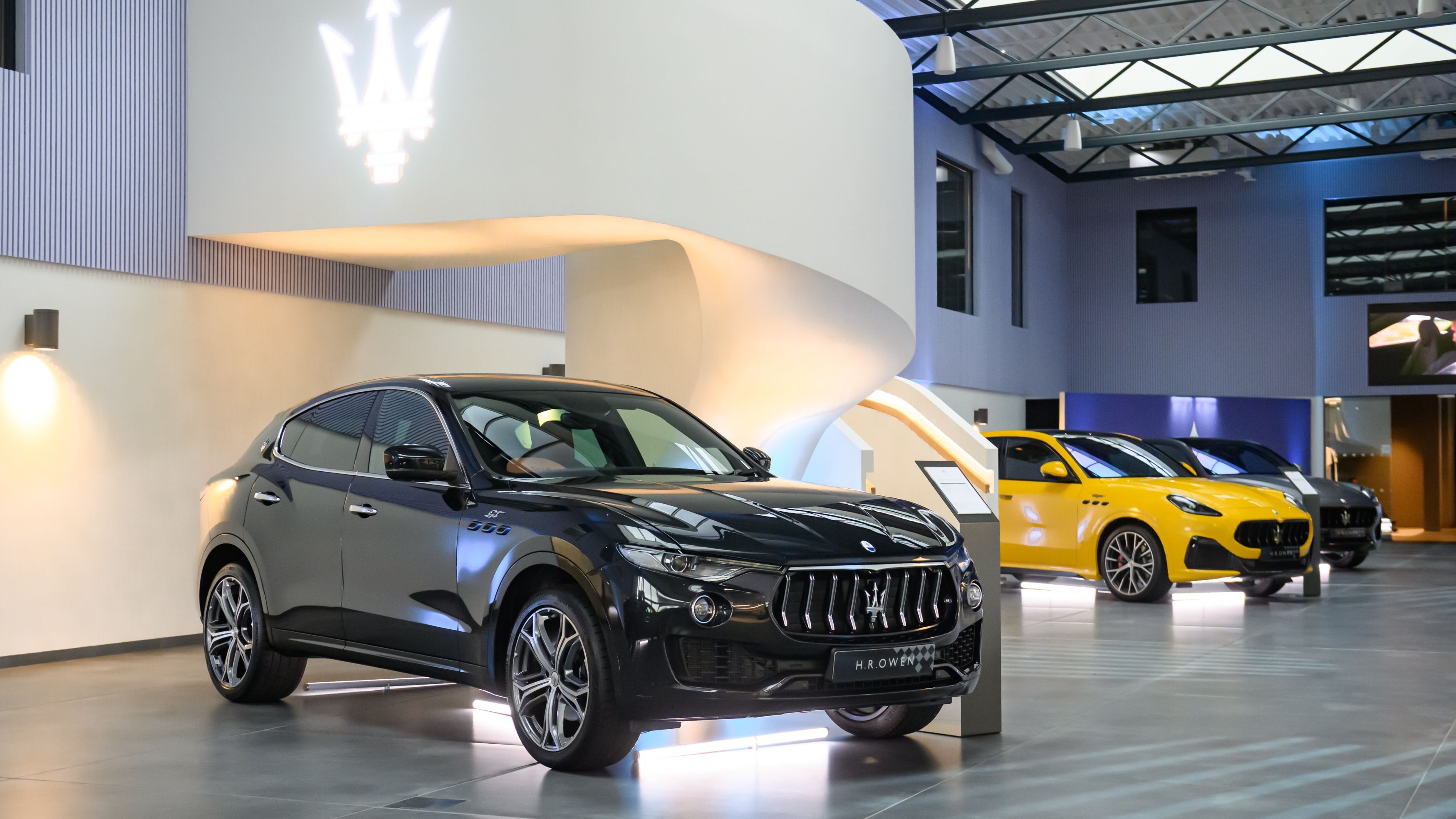 Nu mai cumpără nimeni Maserati: Stellantis este obligat să trimită acasă temporar 2.250 de persoane