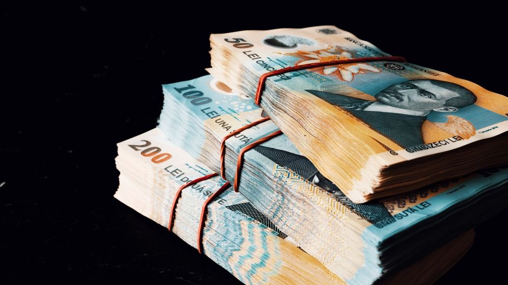 Morningstar: Băncile românești nu pot ține pe umeri nevoia de împrumuturi a Guvernului. România va fi puternic dependentă de investitorii străini