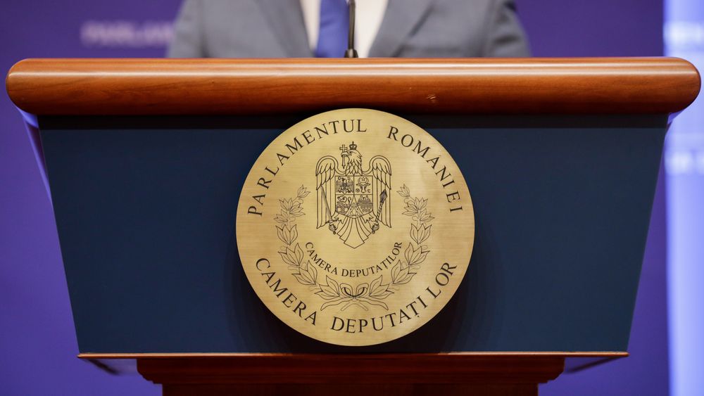 Protest spontan al angajaților Camerei Deputaților: Vrem salarii decente