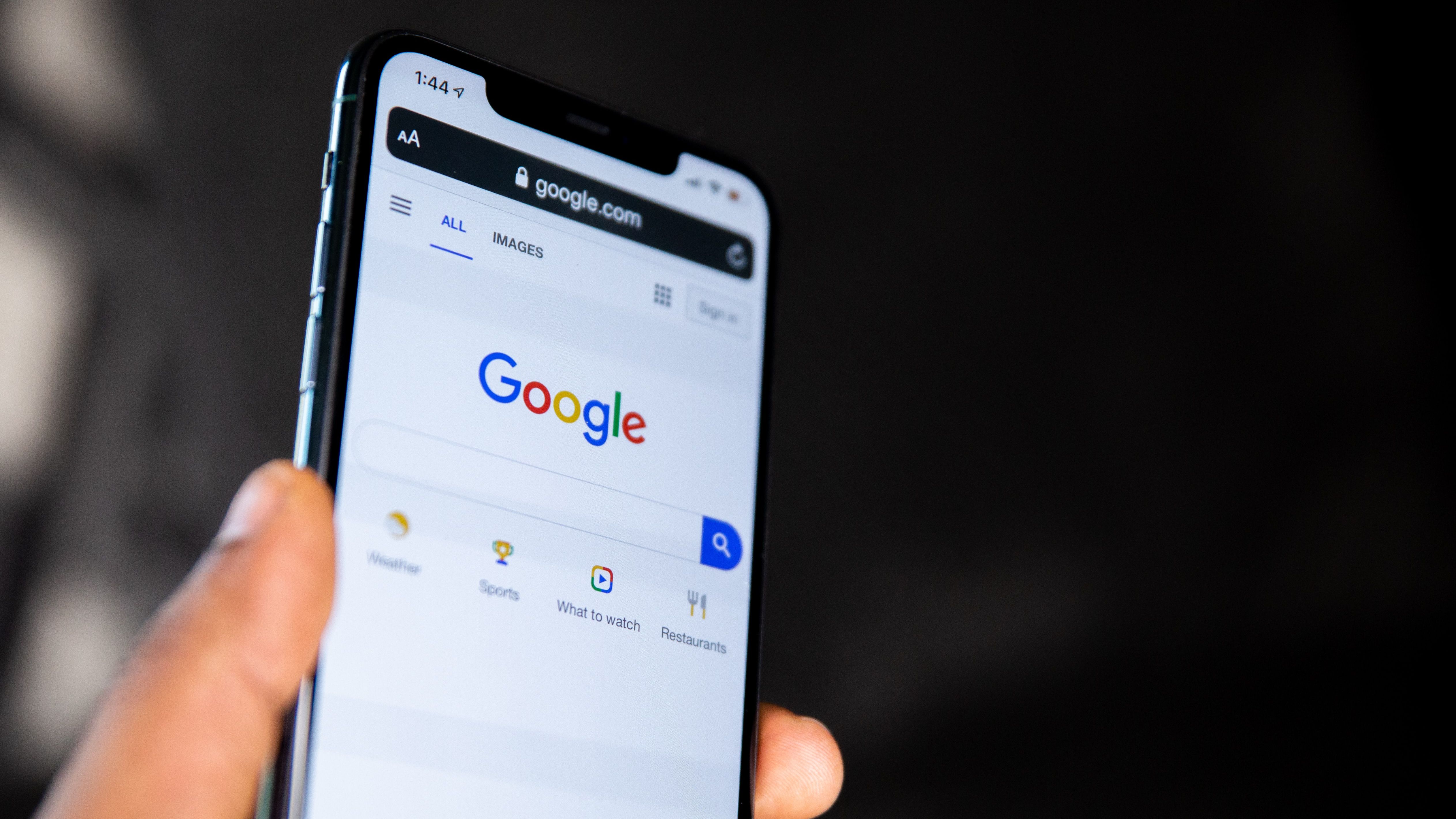 Google Rusia a intrat în faliment, după ce a primit o amendă astronomică pentru că ”a discreditat” războiul lui Putin