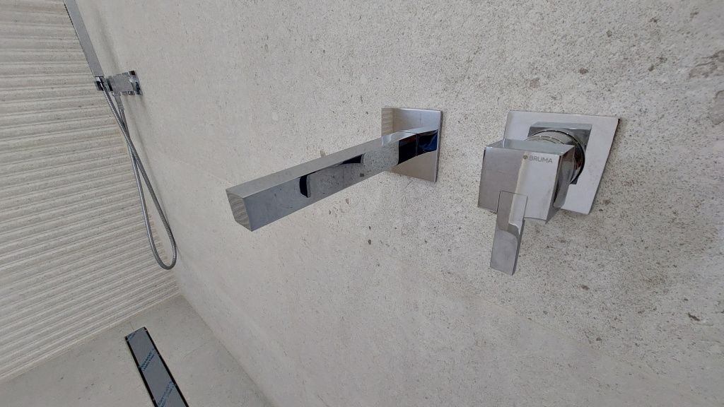 Cum arată o vilă nouă de peste jumătate de milion de euro din zona Pipera - Imagine 29