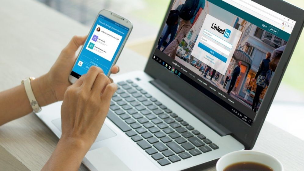 Informațiile a 500 de milioane de conturi LinkedIn, scoase la licitație pe un site de hackeri