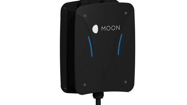 Porsche România lansează stații de încărcare pentru mașini electrice sub brandul Moon: puteri de la 11 kW la 300 kW