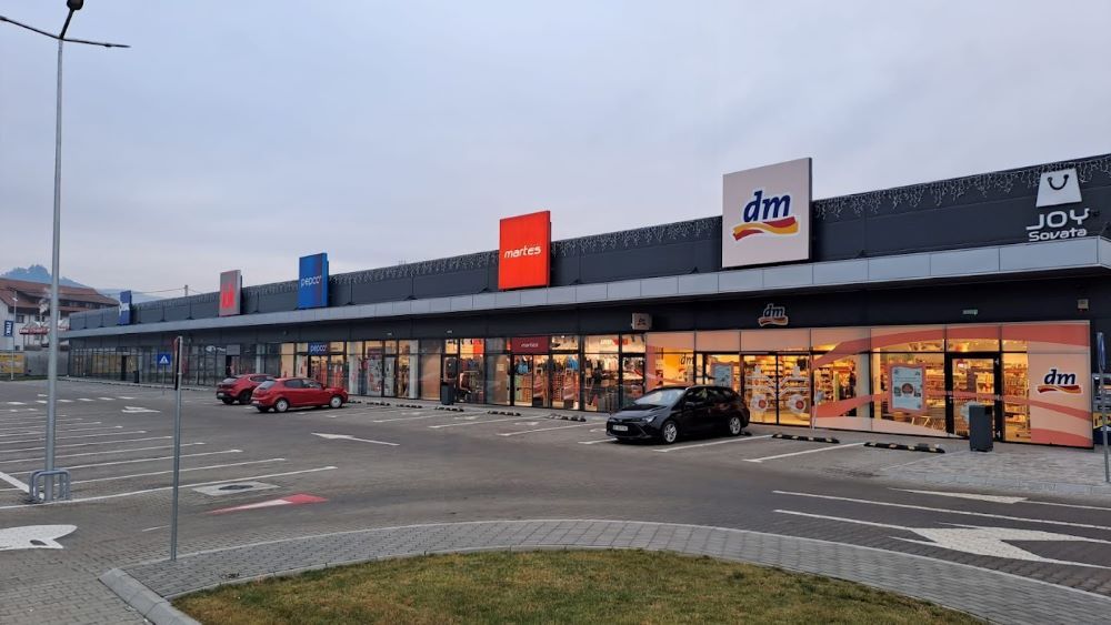 Vetfor Investment intră pe piața real estate și cumpără un parc retail, controlat și deținut de familia Fazakas