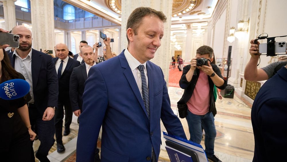 Siegfried Mureșan îi cere lui Grindeanu să voteze Guvernul. Ce a preluat din programul PSD