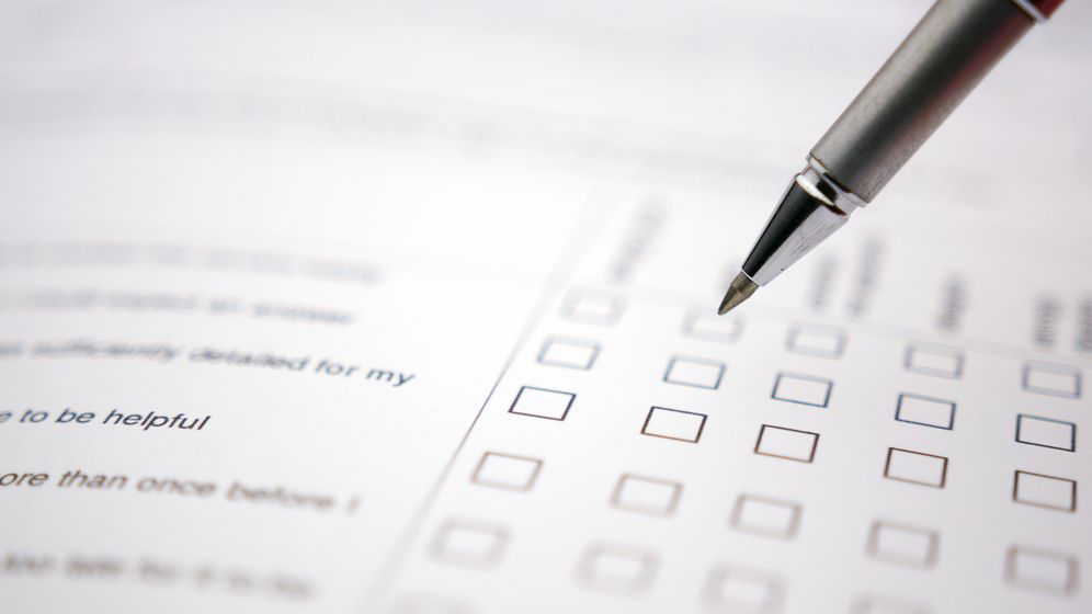 Companiile energetice trebuie să completeze un chestionar trimis de ANPC pentru calculul facturilor greșite